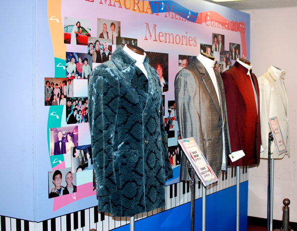 Photo from Exhibition at Japan Tour 2009