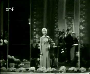 Noëlle Cordier singing at Eurovision 1967